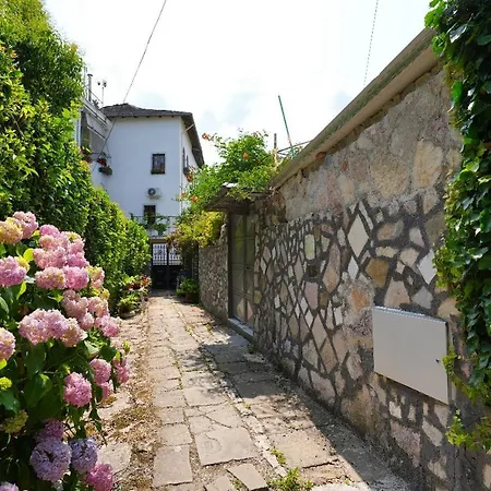 Pensionat Arber Gjirokastër