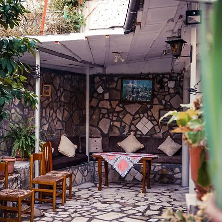 Arber Pensionat Gjirokastër